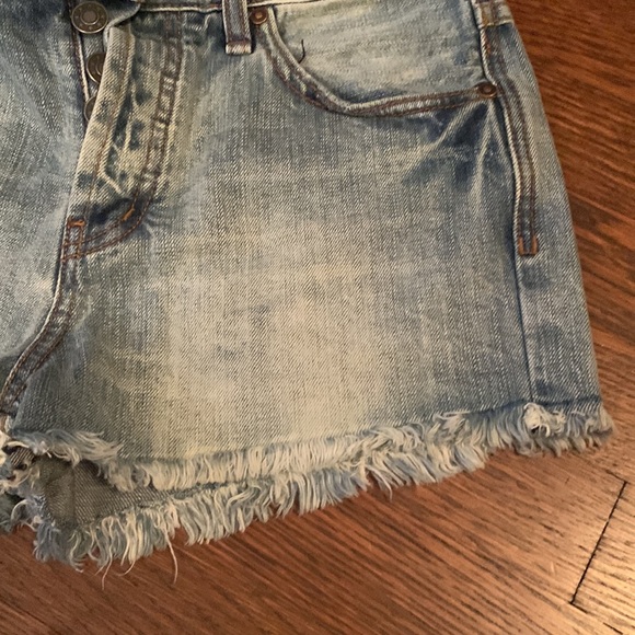 Free people denim shorts - Picture 4 of 5